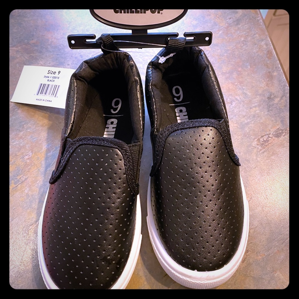 NWT kids chili pop sneakers